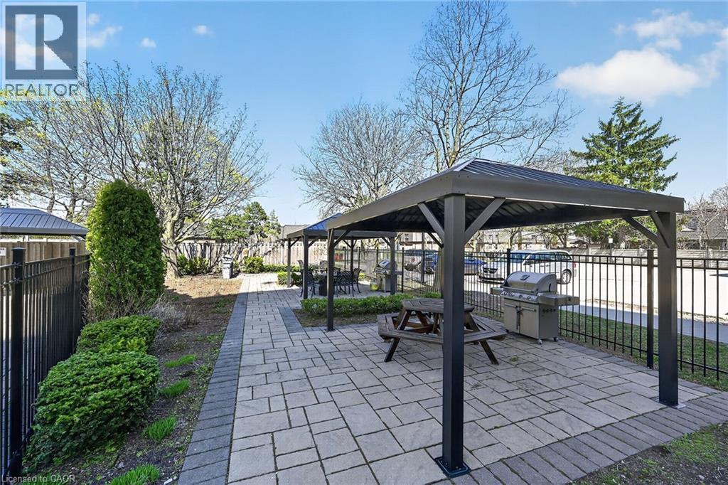 700 Dynes Road Unit# 904, Burlington, ON - Outdoor