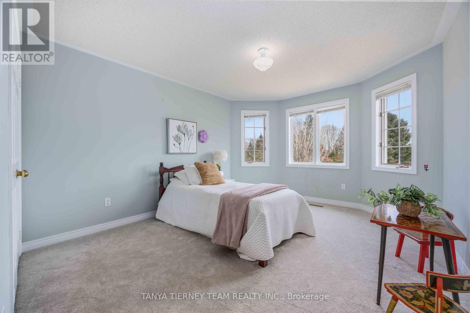 467 Oakwood Drive, Pickering, ON - Indoor Photo Showing Bedroom