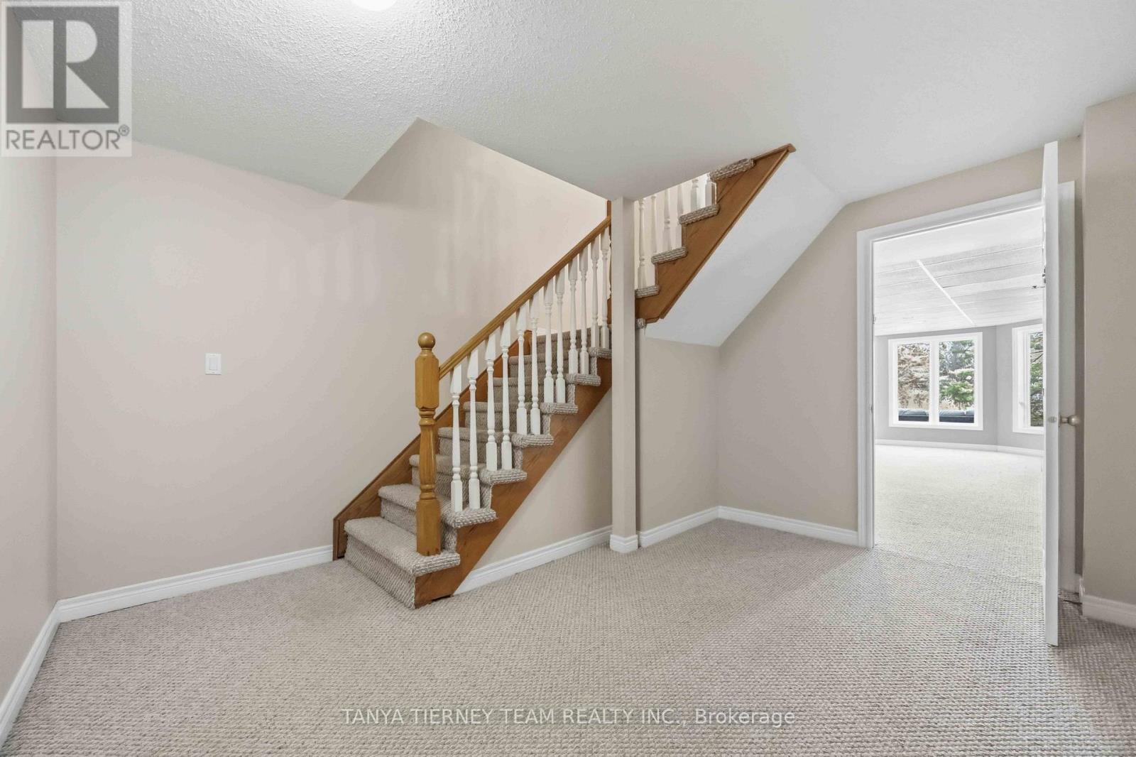 467 Oakwood Drive, Pickering, ON - Indoor Photo Showing Other Room