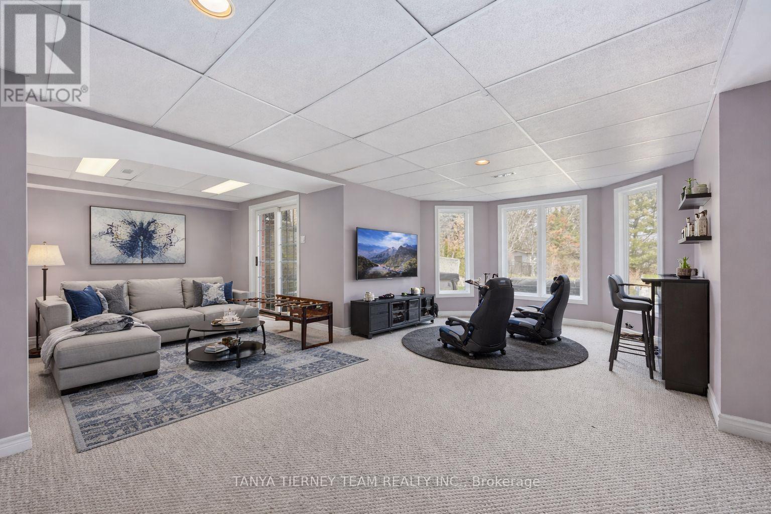 467 Oakwood Drive, Pickering, ON - Indoor
