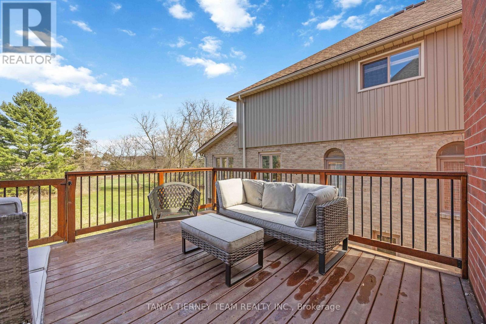 467 Oakwood Drive, Pickering, ON - Outdoor With Deck Patio Veranda With Exterior