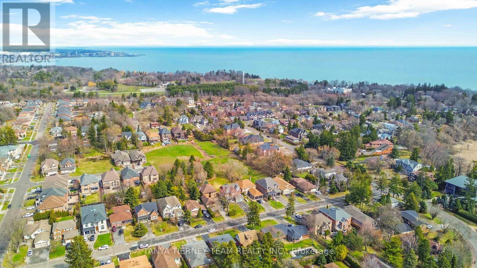 467 Oakwood Drive, Pickering, ON - Outdoor With View