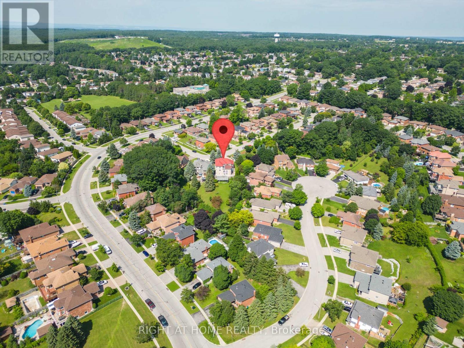 11 Thackeray Crescent, Barrie, ON - Outdoor With View