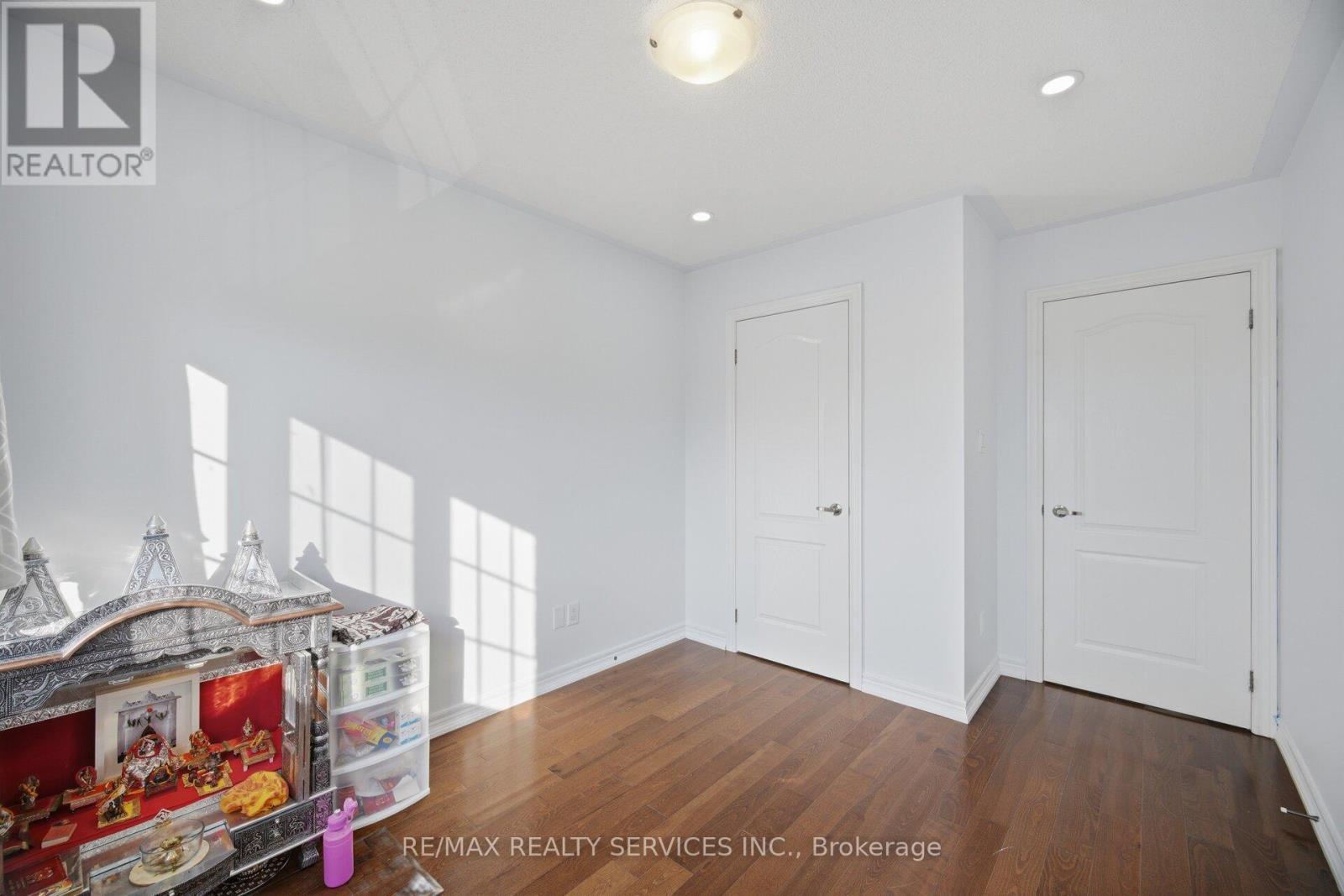 18 Seedland Crescent, Brampton, ON - Indoor Photo Showing Other Room