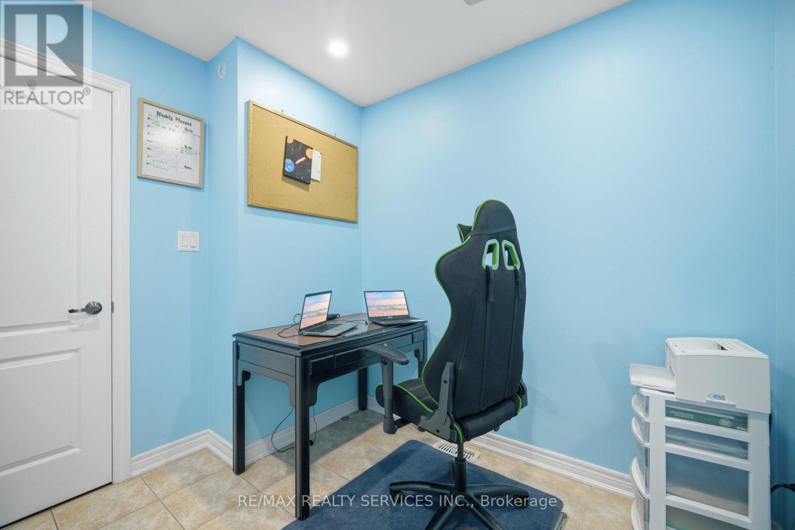 18 Seedland Crescent, Brampton, ON - Indoor