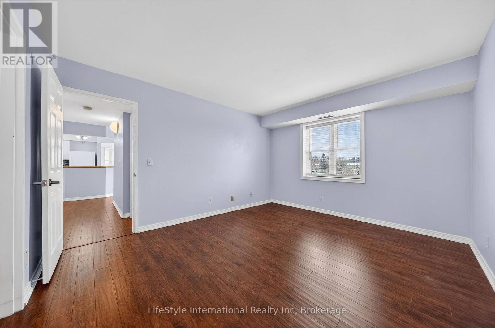 306 - 208 Silvercreek Parkway N, Guelph (Junction/Onward Willow), ON - Indoor Photo Showing Other Room