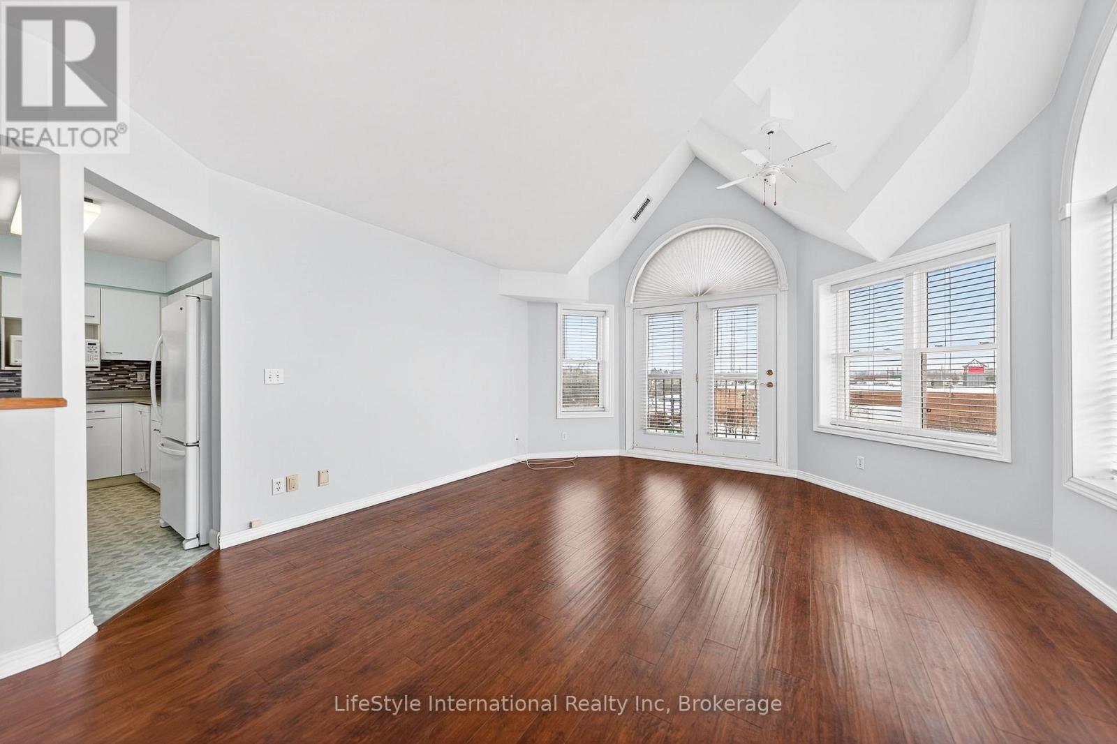 306 - 208 Silvercreek Parkway N, Guelph (Junction/Onward Willow), ON - Indoor Photo Showing Other Room