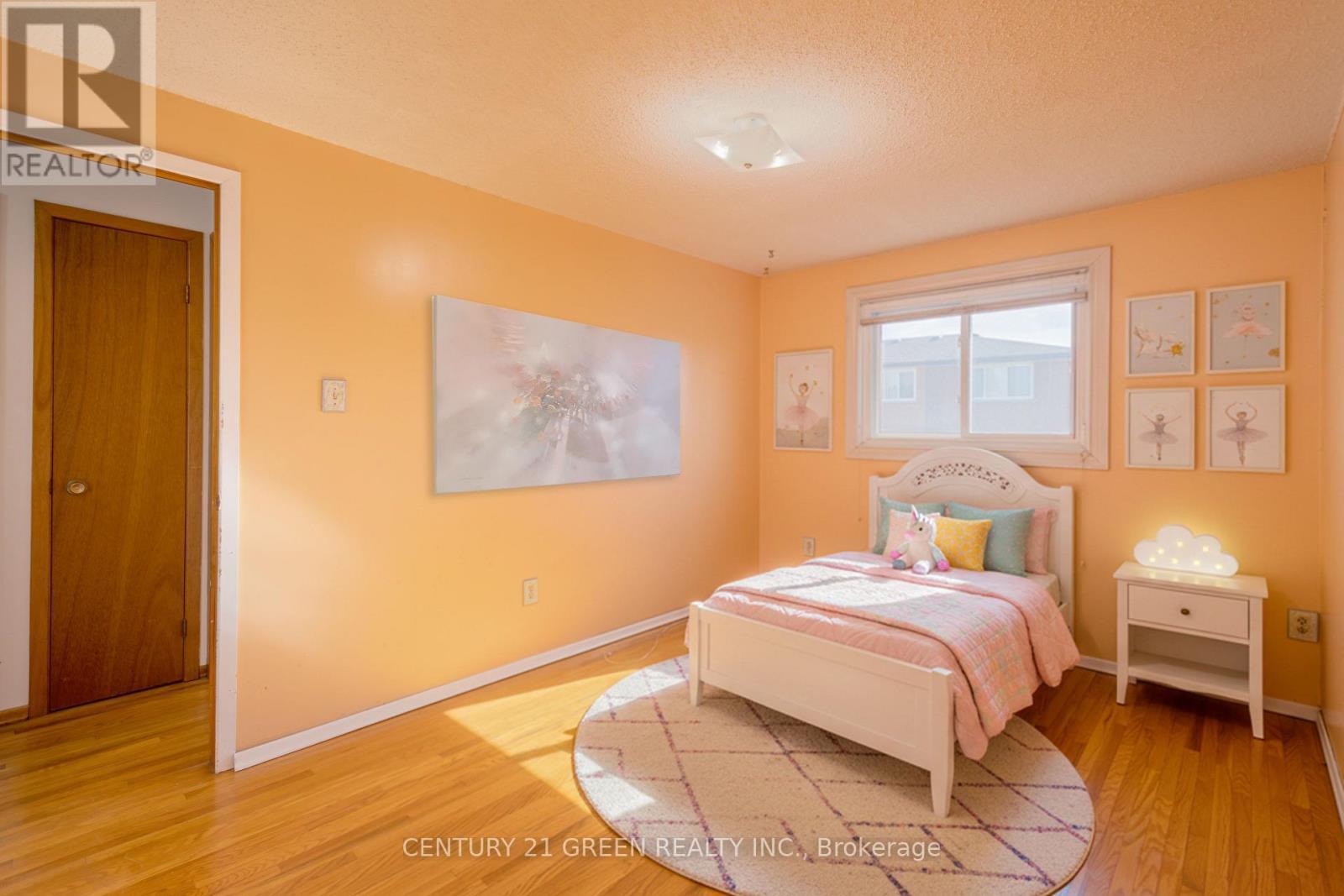 Virtually Staged 2nd Bedroom - 729 West 5Th Street, Hamilton, ON - Indoor Photo Showing Bedroom