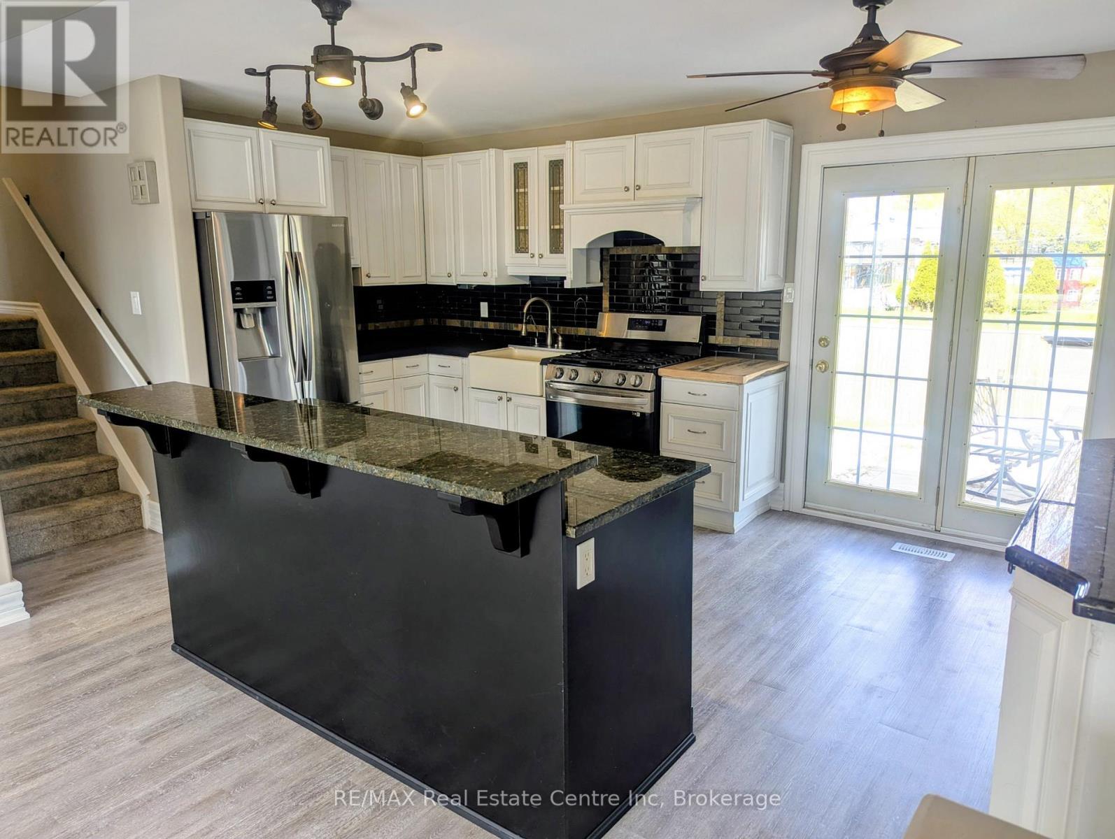 4 First Line, Centre Wellington (Elora/Salem), ON - Indoor Photo Showing Kitchen With Double Sink