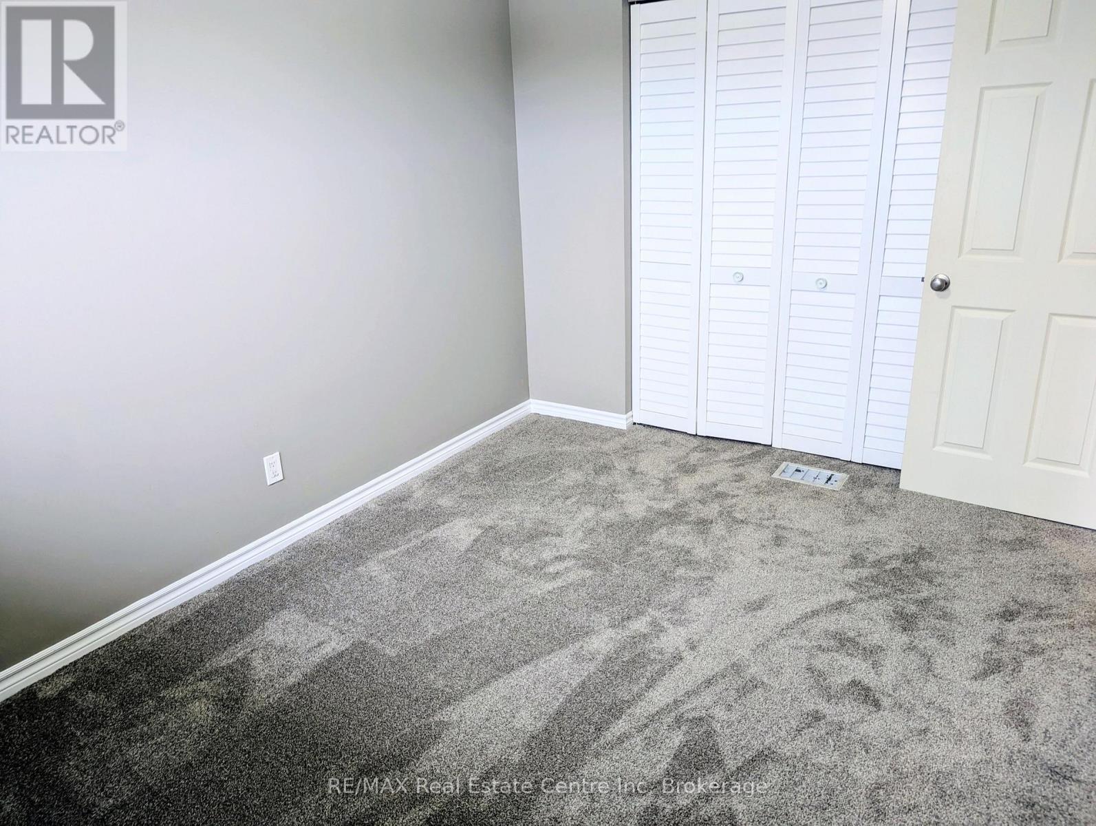 4 First Line, Centre Wellington (Elora/Salem), ON - Indoor Photo Showing Other Room