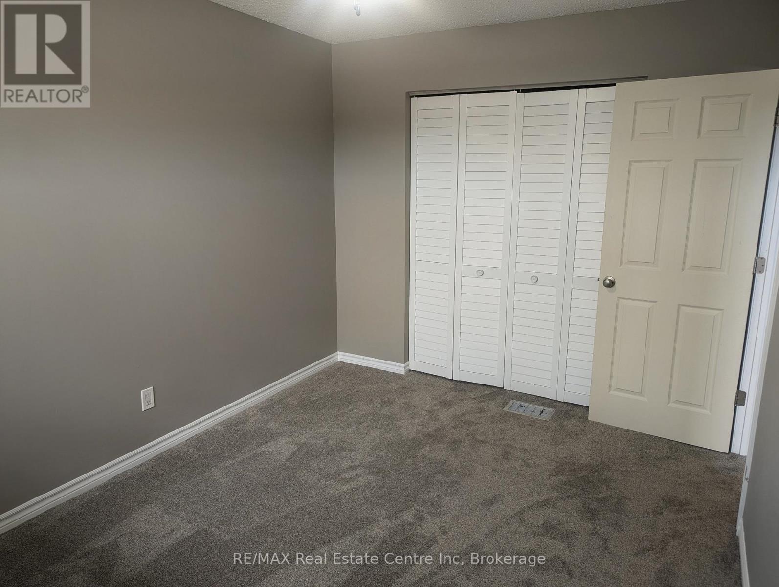4 First Line, Centre Wellington (Elora/Salem), ON - Indoor Photo Showing Other Room