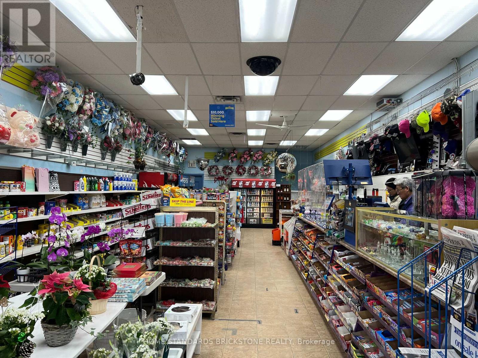 E-02 - 400 Scott Street, St. Catharines, ON