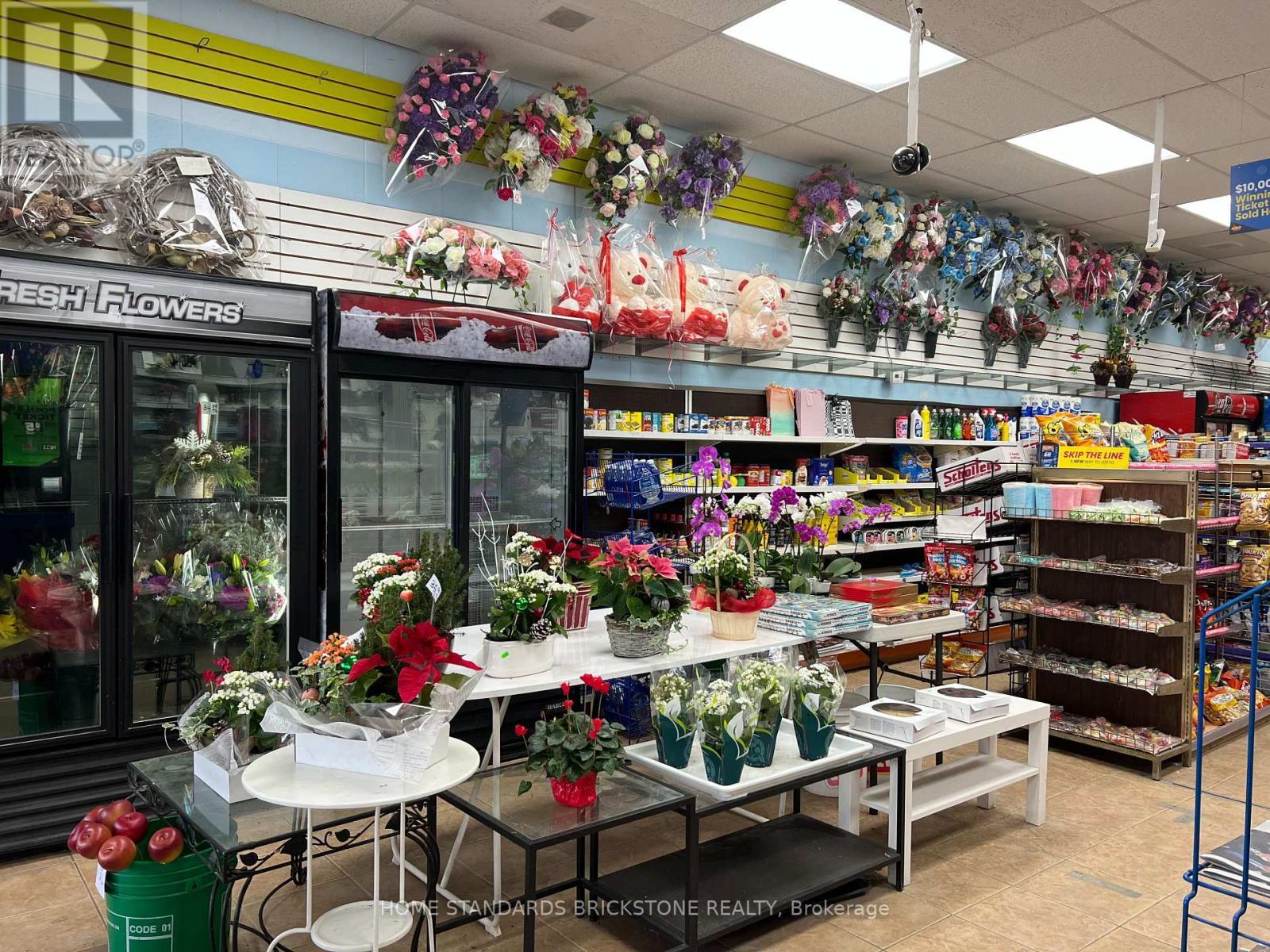 E-02 - 400 Scott Street, St. Catharines, ON