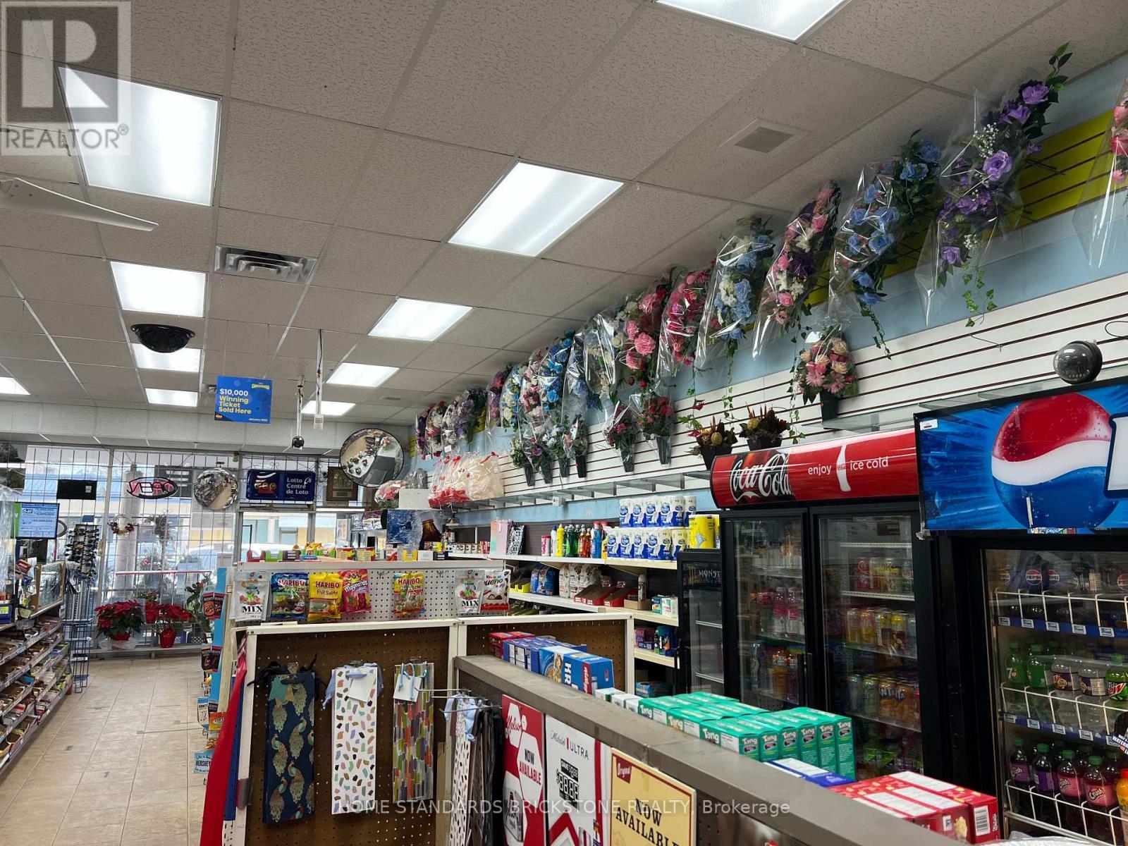 E-02 - 400 Scott Street, St. Catharines, ON