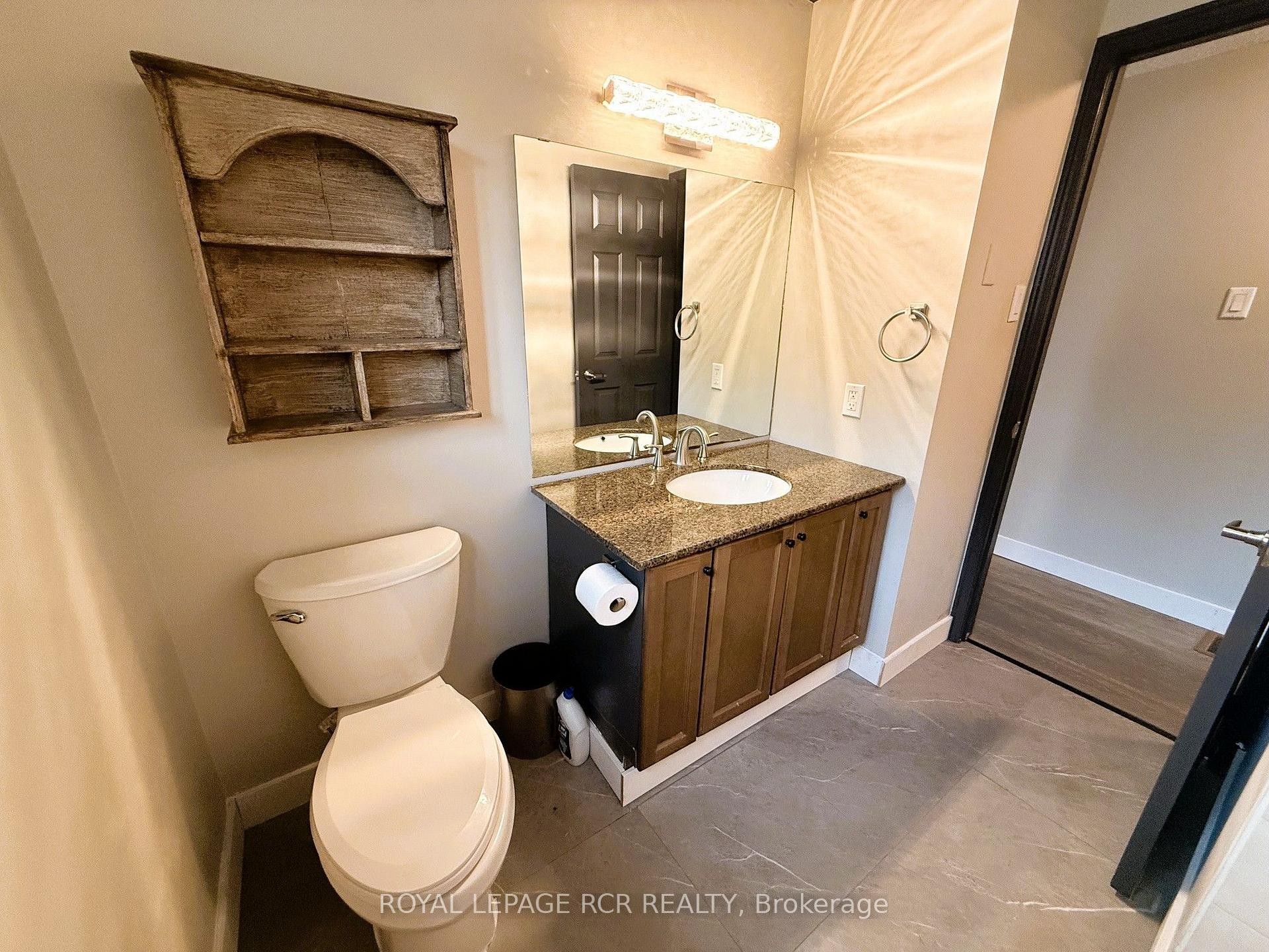 38 Royal Oak Drive, Innisfil, ON - Indoor Photo Showing Bathroom