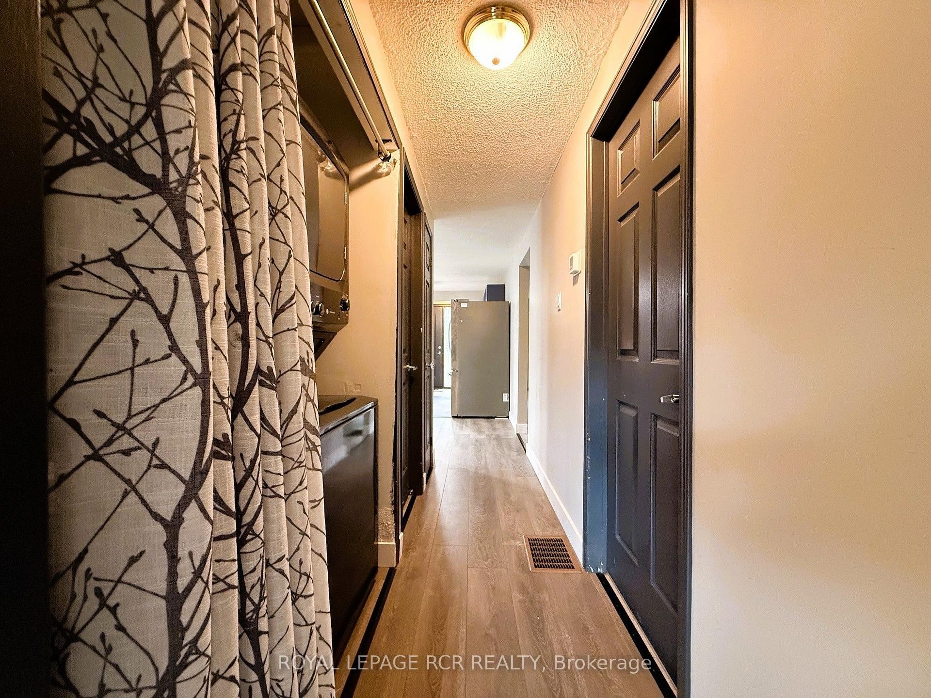 38 Royal Oak Drive, Innisfil, ON - Indoor Photo Showing Other Room