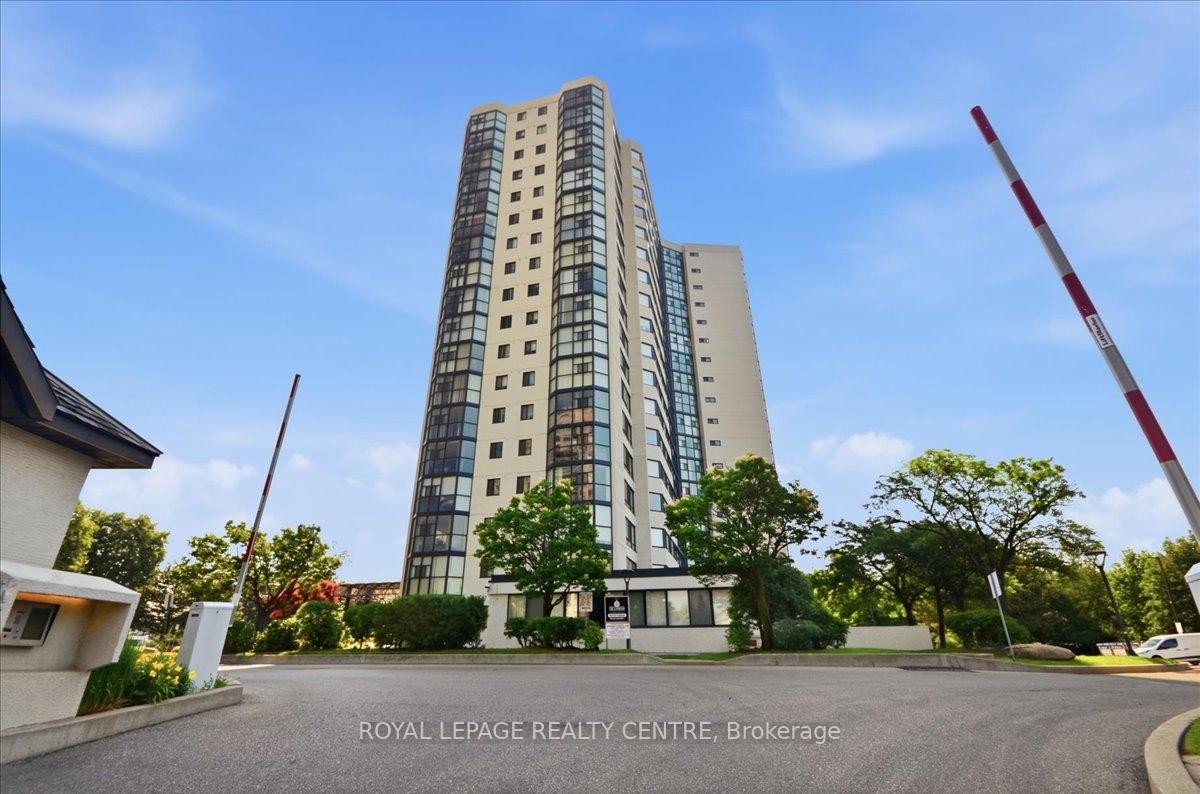 410-1360 Rathburn Road E, Mississauga, ON - Outdoor With Facade