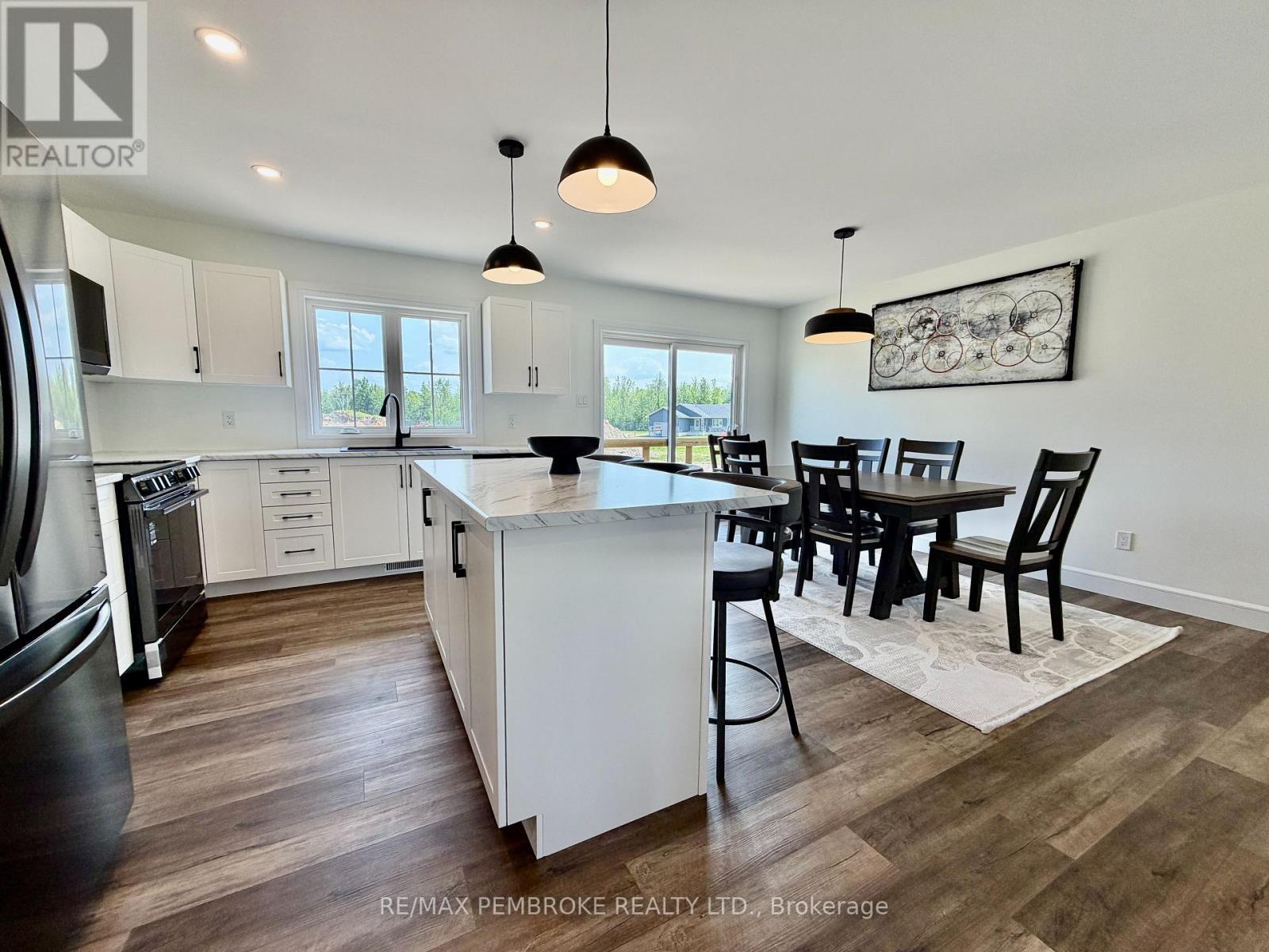 62 Eddy Crescent, Pembroke, ON - Indoor