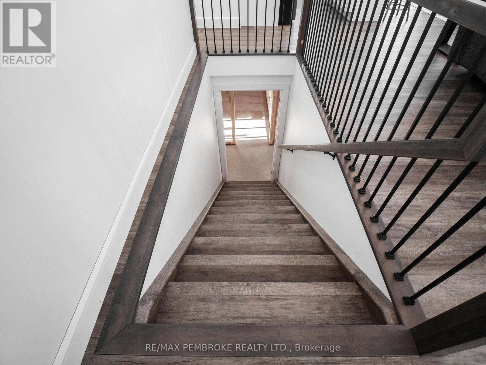 62 Eddy Crescent, Pembroke, ON - Indoor Photo Showing Other Room