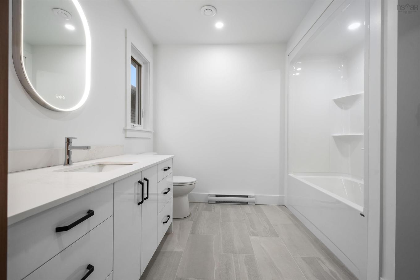 32 Brianna Drive, Lantz, NS - Indoor Photo Showing Bathroom