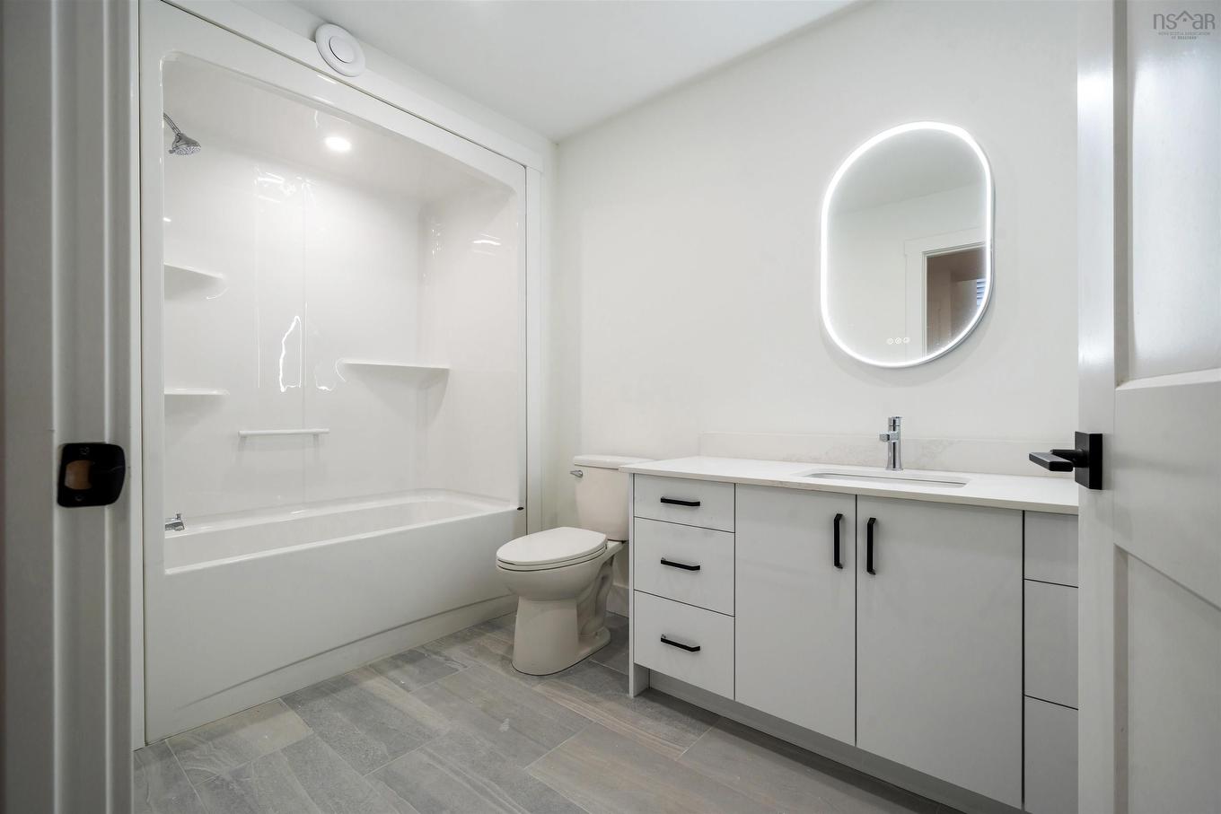 32 Brianna Drive, Lantz, NS - Indoor Photo Showing Bathroom