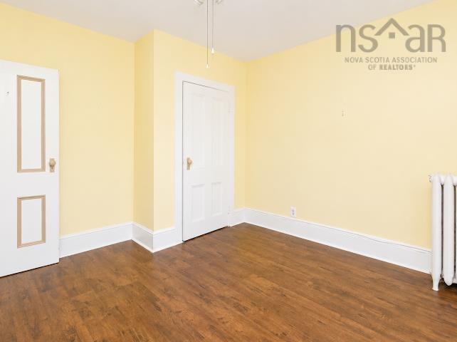 18/20 Queen Street, Sydney, NS - Indoor Photo Showing Other Room