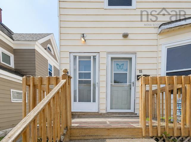 18/20 Queen Street, Sydney, NS - Outdoor With Exterior