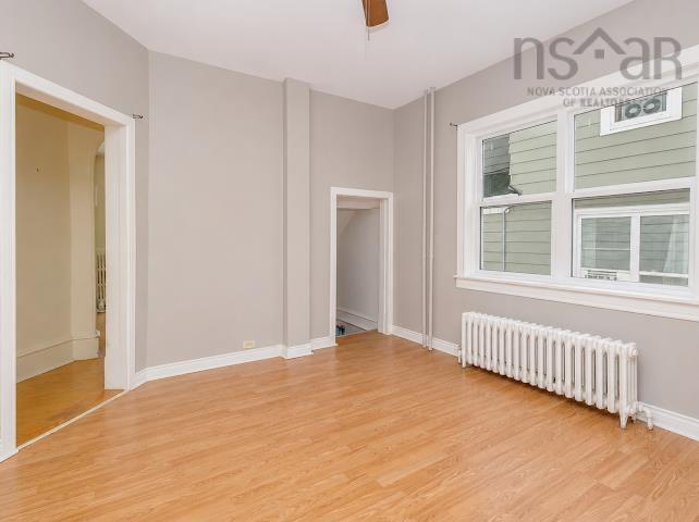 18/20 Queen Street, Sydney, NS - Indoor Photo Showing Other Room