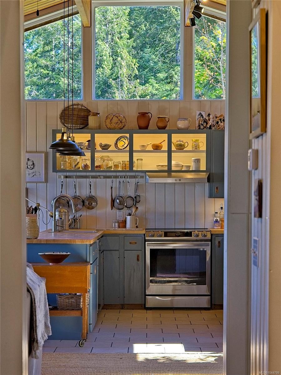 1607 North Beach Rd, Salt Spring, BC
