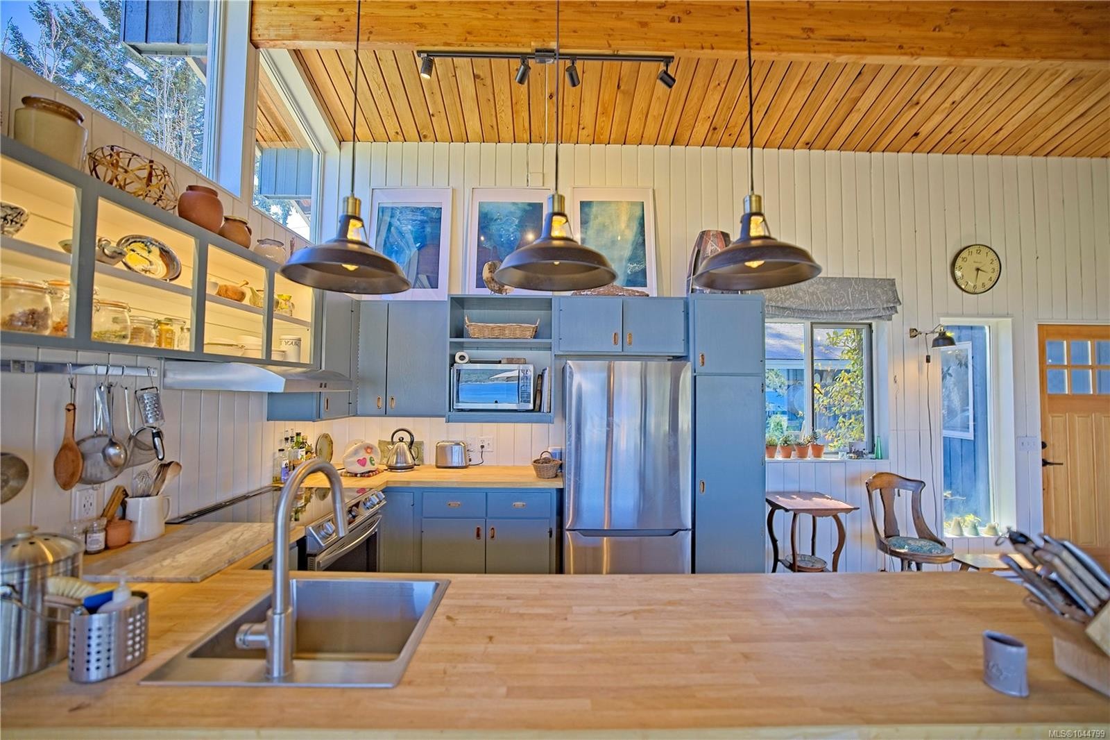 1607 North Beach Rd, Salt Spring, BC