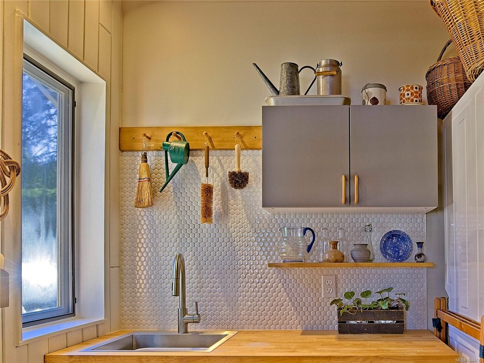1607 North Beach Rd, Salt Spring, BC