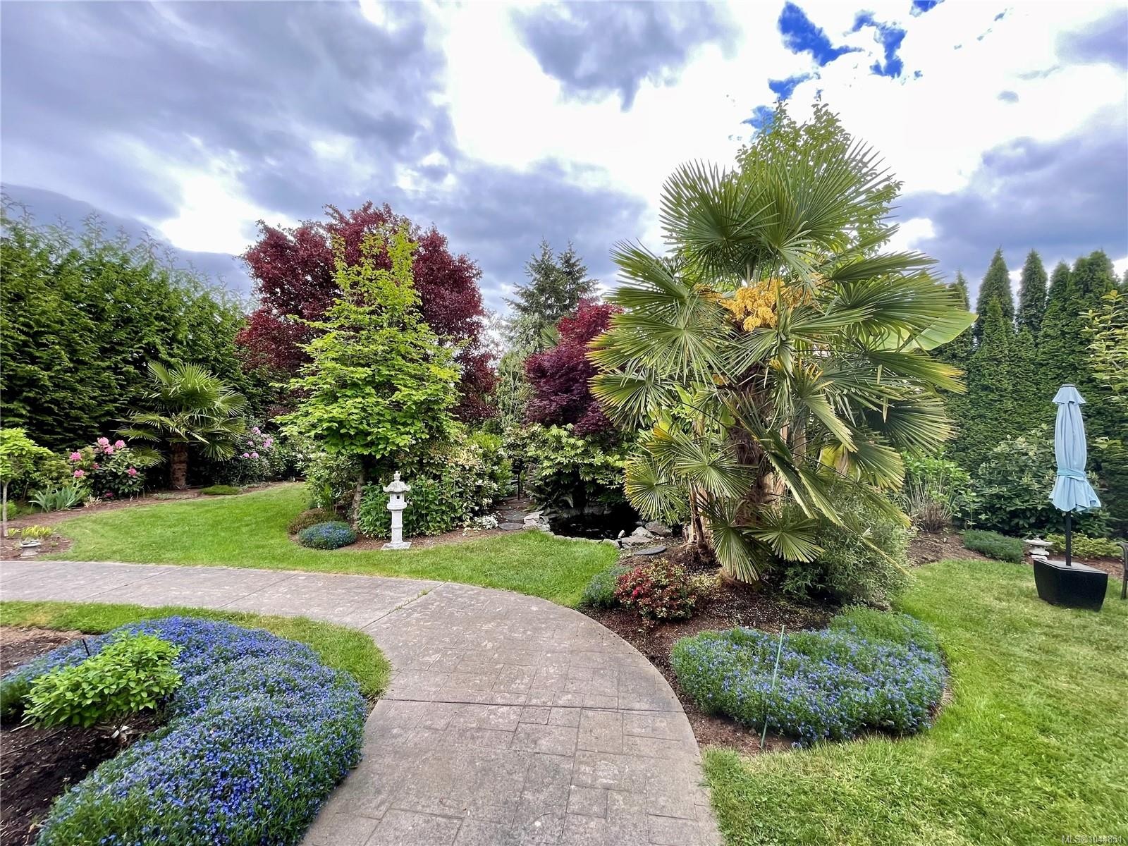 2071 James Edward Pl, Nanaimo, BC