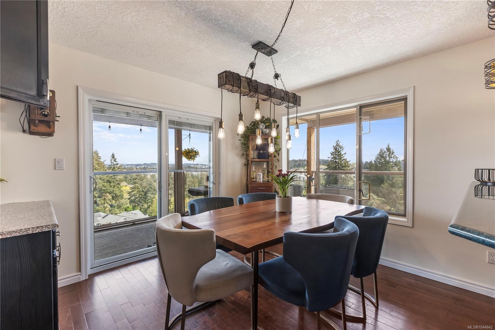 380 Crystalview Terr, Langford, BC