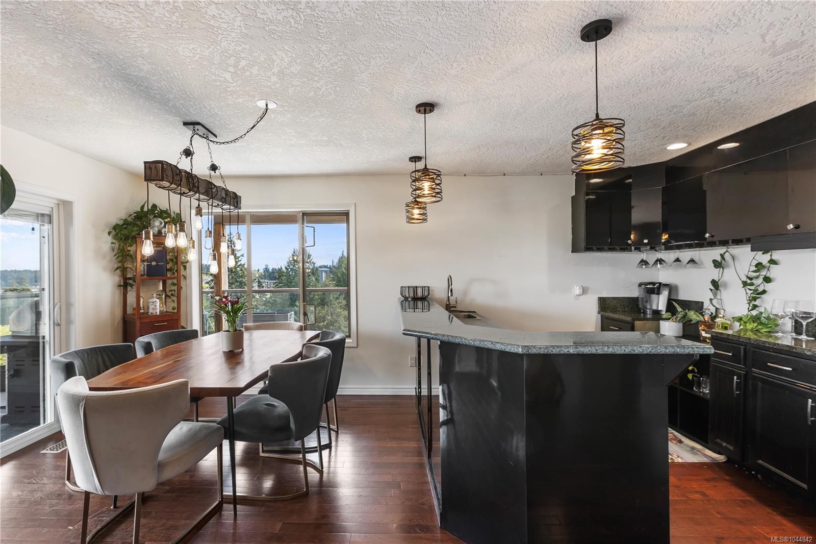 380 Crystalview Terr, Langford, BC