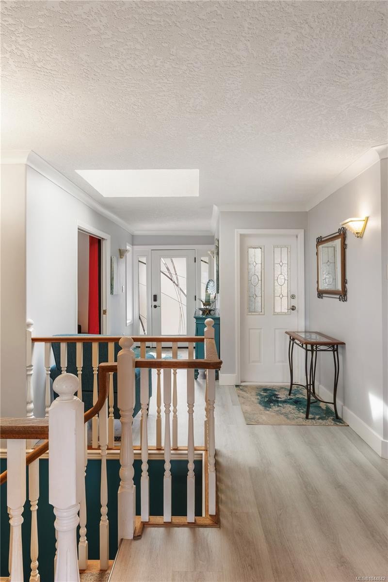 380 Crystalview Terr, Langford, BC