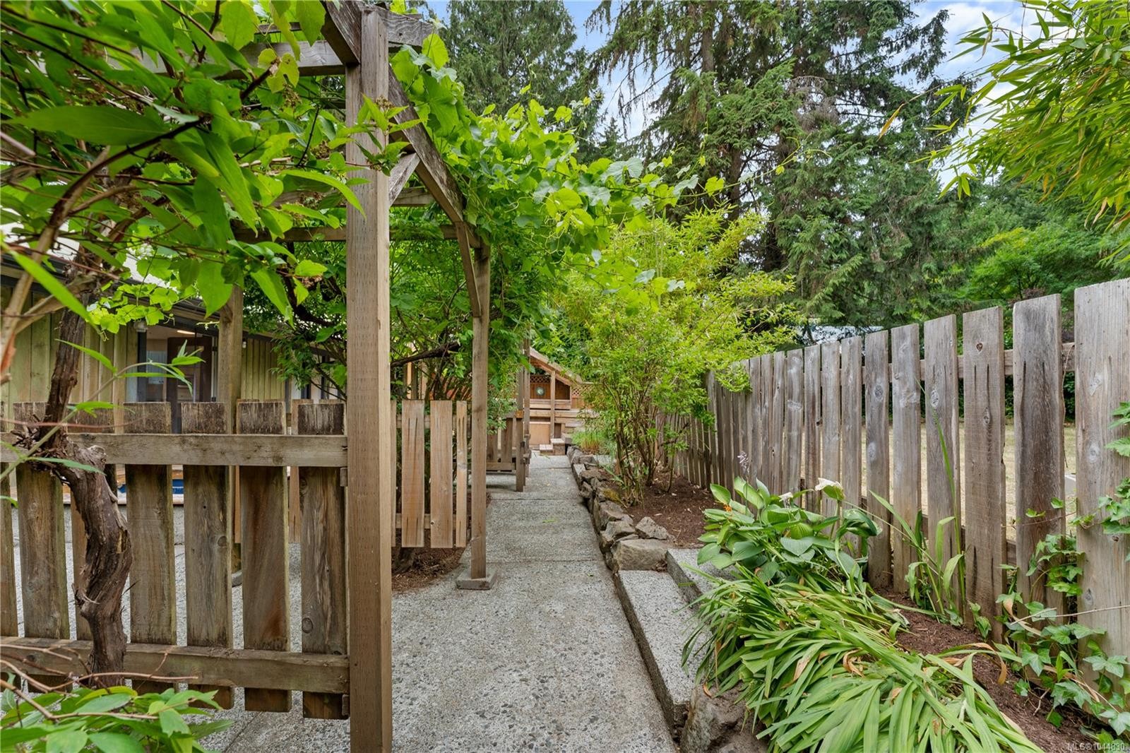 395 Lyngail Pl, Gabriola Island, BC
