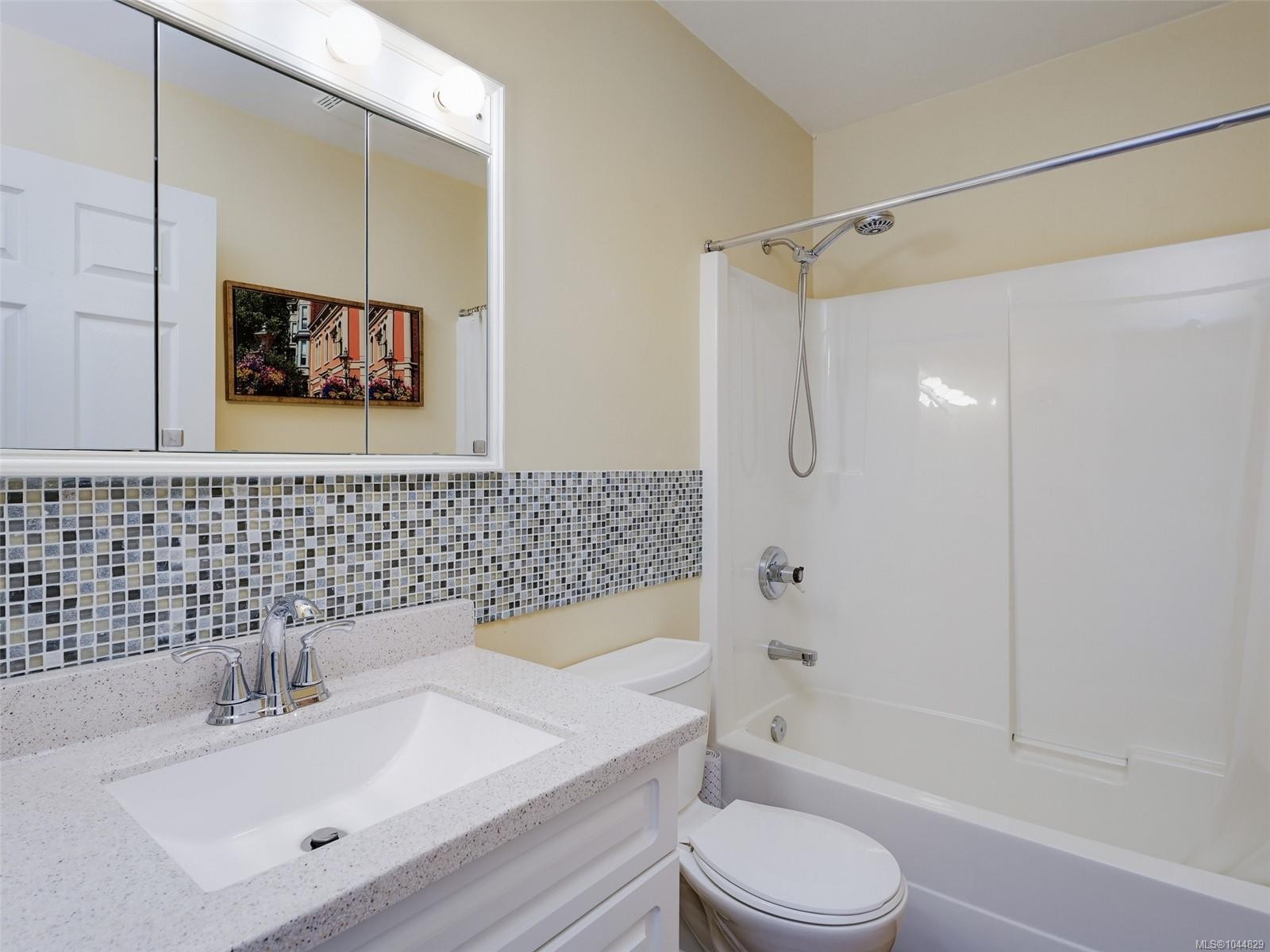 19 Eagle Lane, View Royal, BC