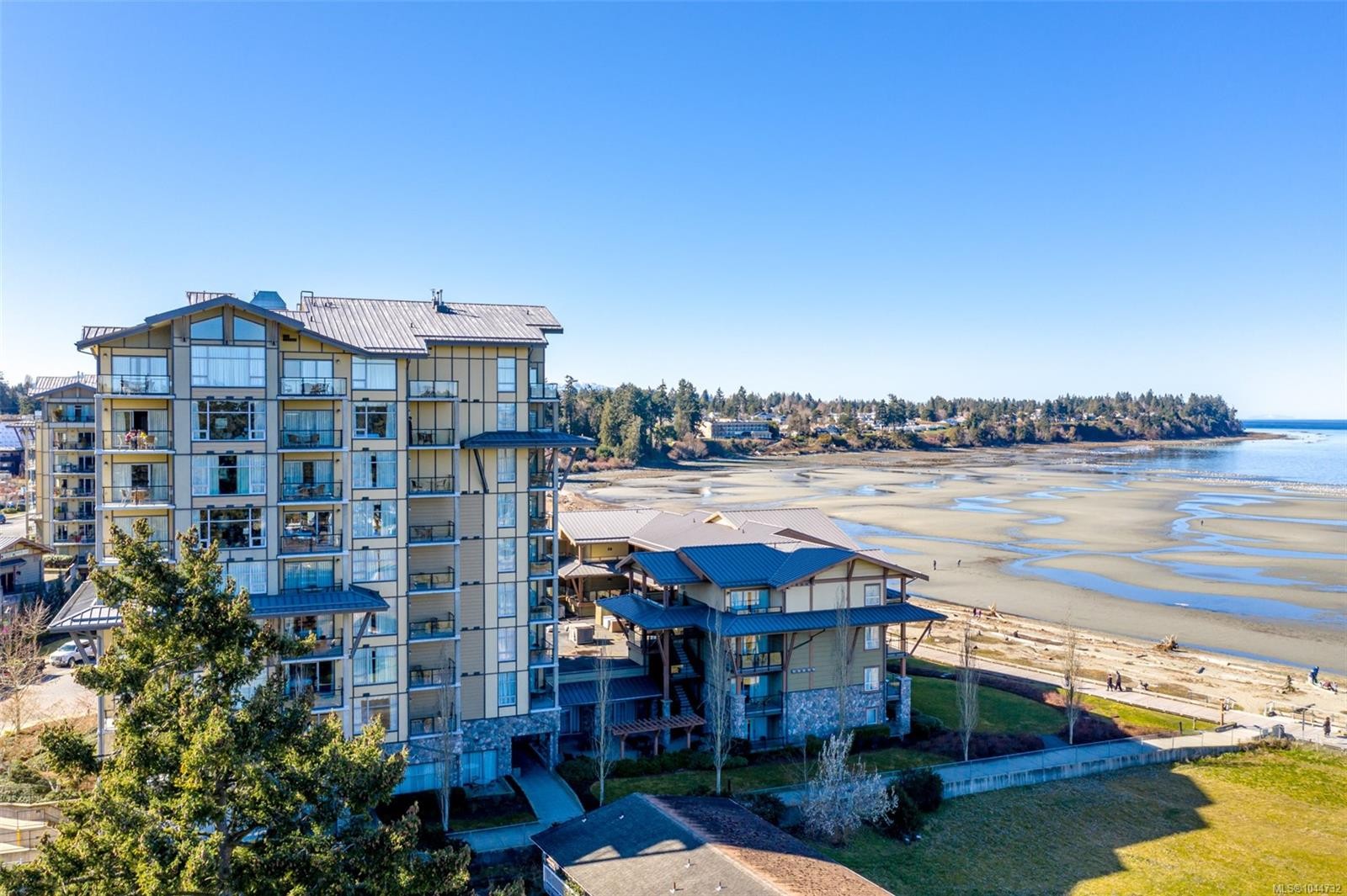#307C-181 Beachside Dr, Parksville, BC - Outdoor