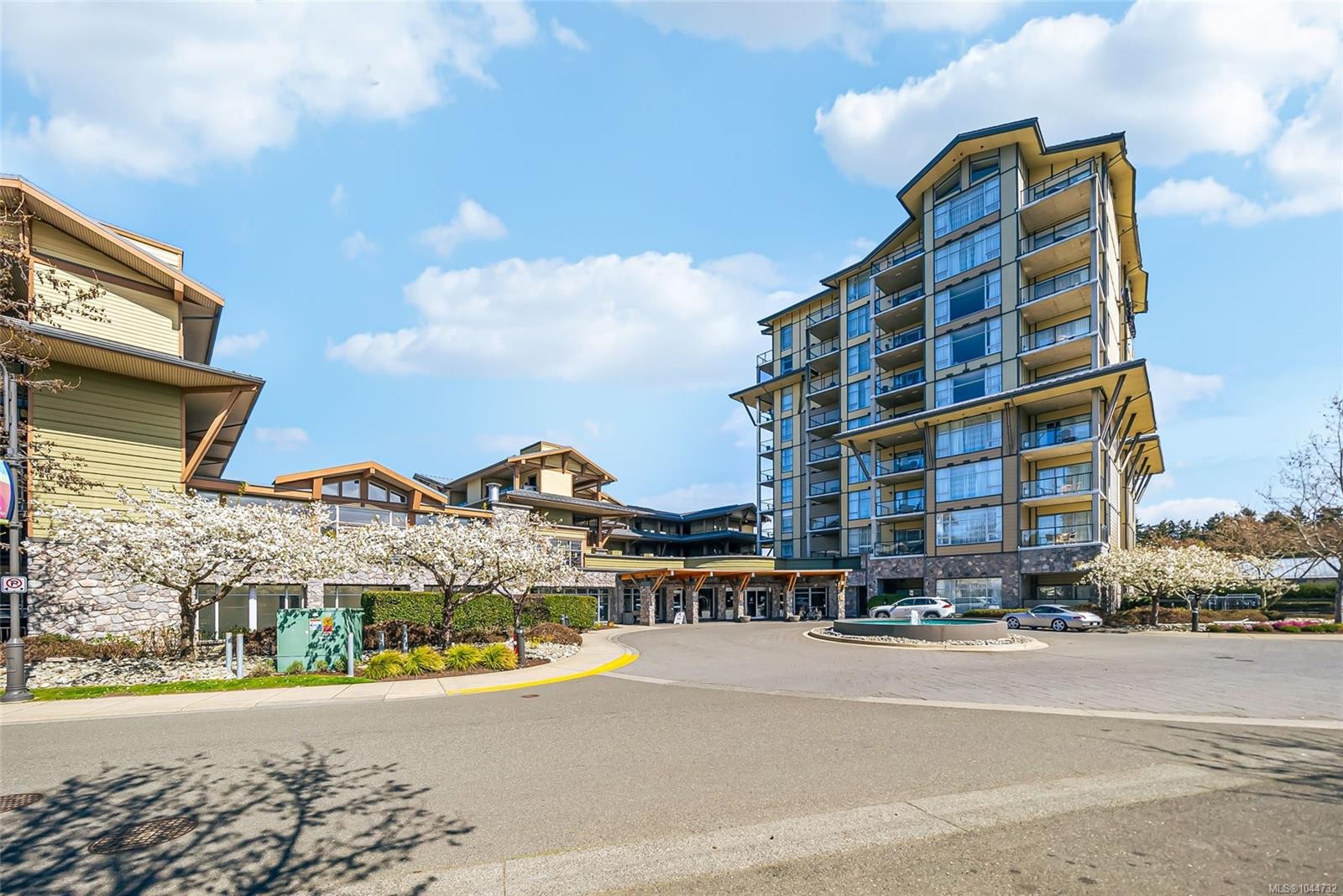 #307C-181 Beachside Dr, Parksville, BC - Outdoor With Facade
