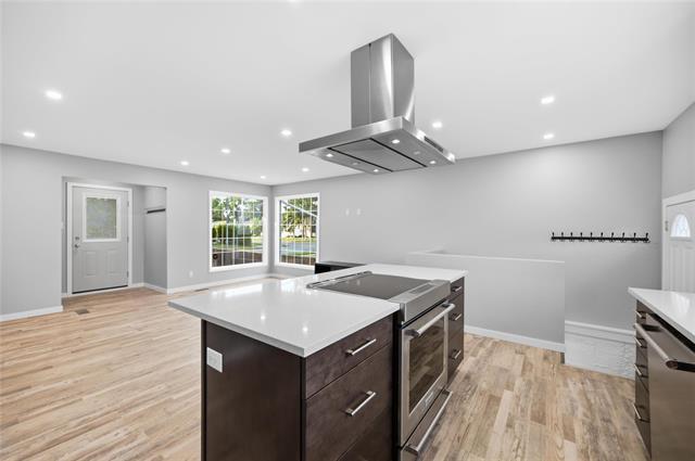 78 Fernwood Ave, Winnipeg, MB - Indoor Photo Showing Kitchen