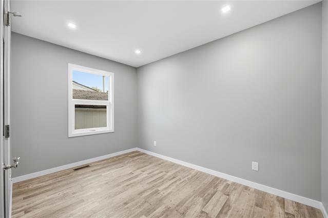 78 Fernwood Ave, Winnipeg, MB - Indoor Photo Showing Other Room