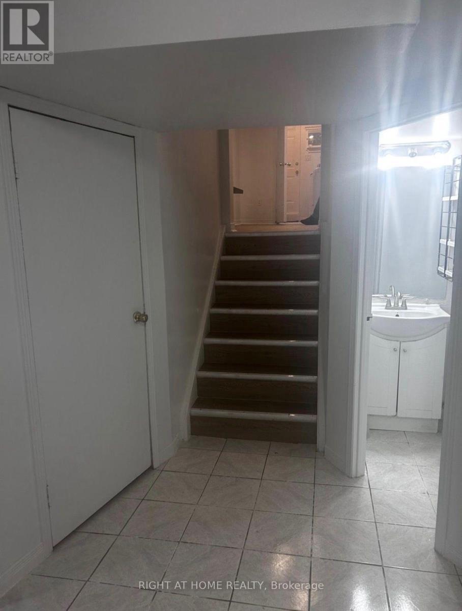 783 Consort Crescent, Mississauga, ON