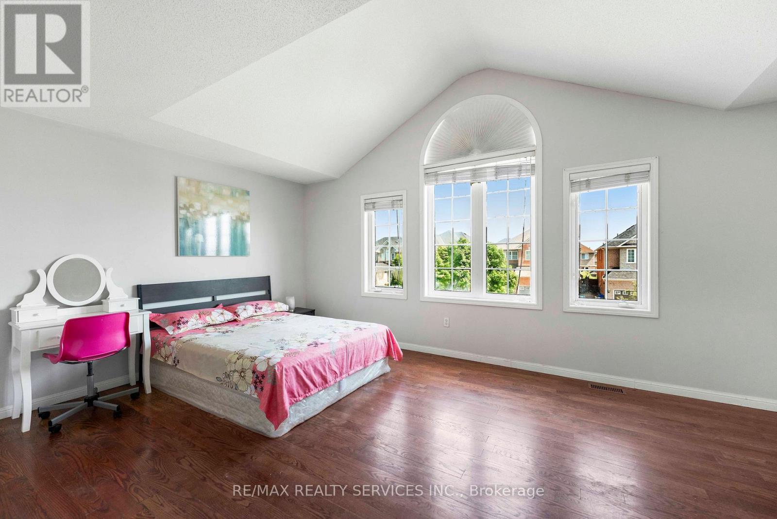 3696 Waterfall Crescent, Mississauga, ON - Indoor Photo Showing Bedroom
