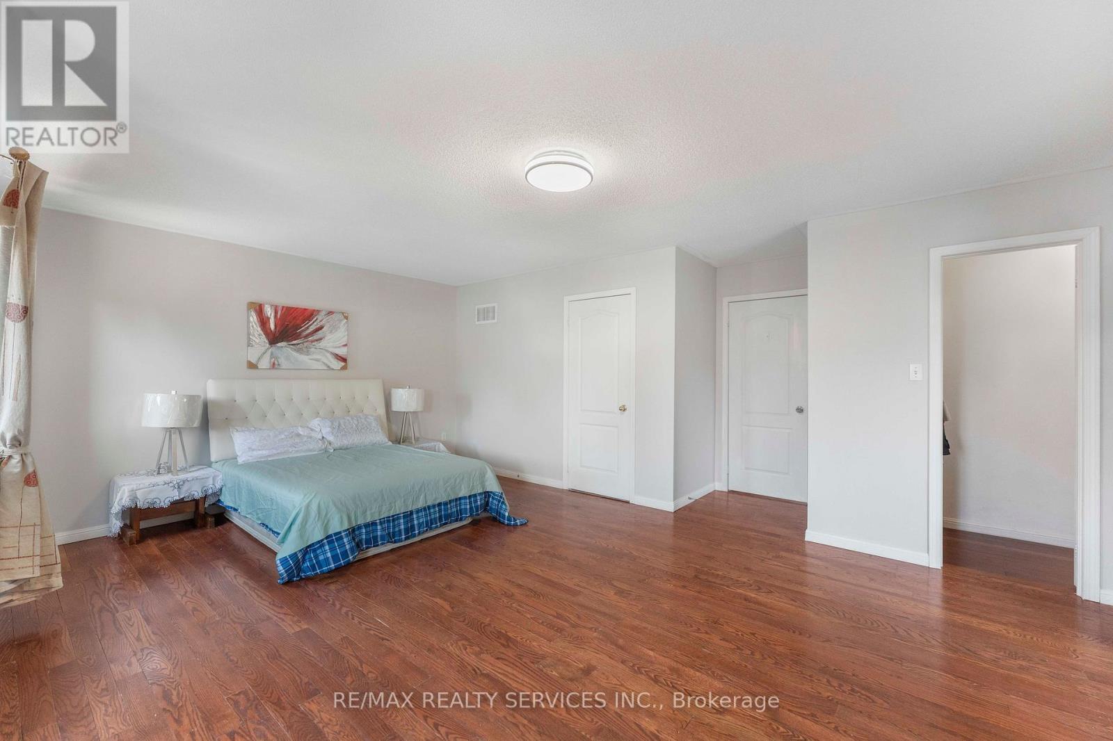 3696 Waterfall Crescent, Mississauga, ON - Indoor Photo Showing Bedroom