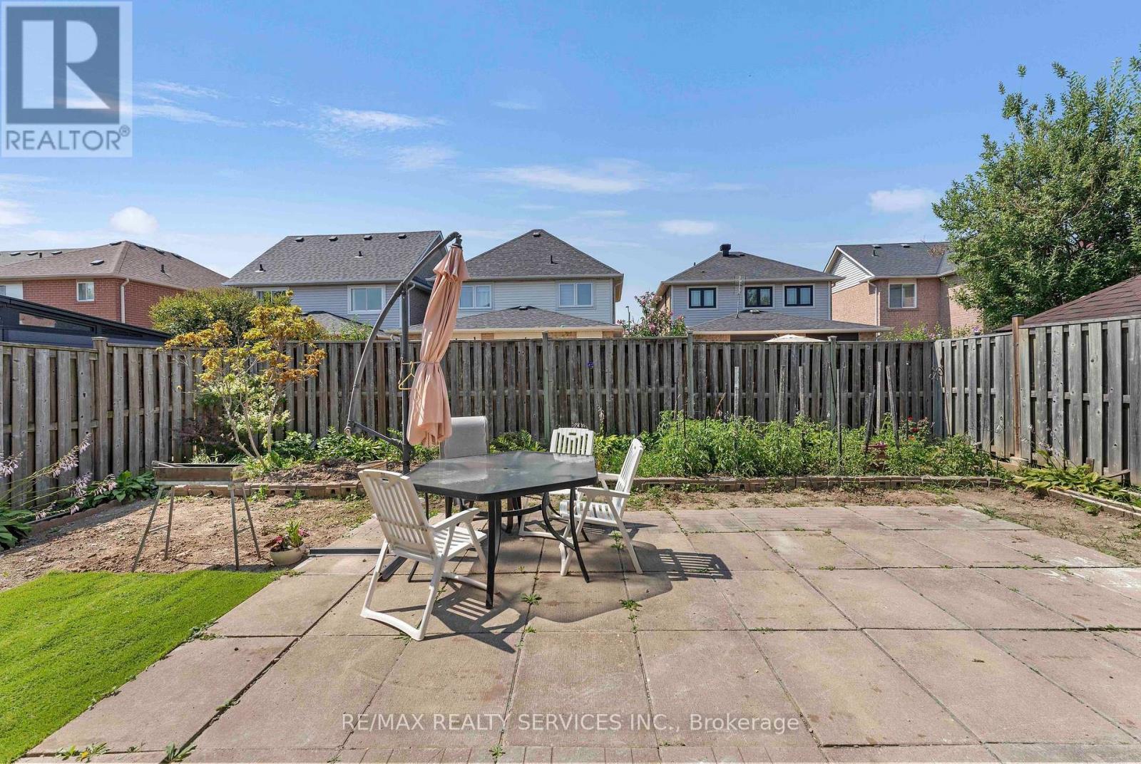 3696 Waterfall Crescent, Mississauga, ON - Outdoor