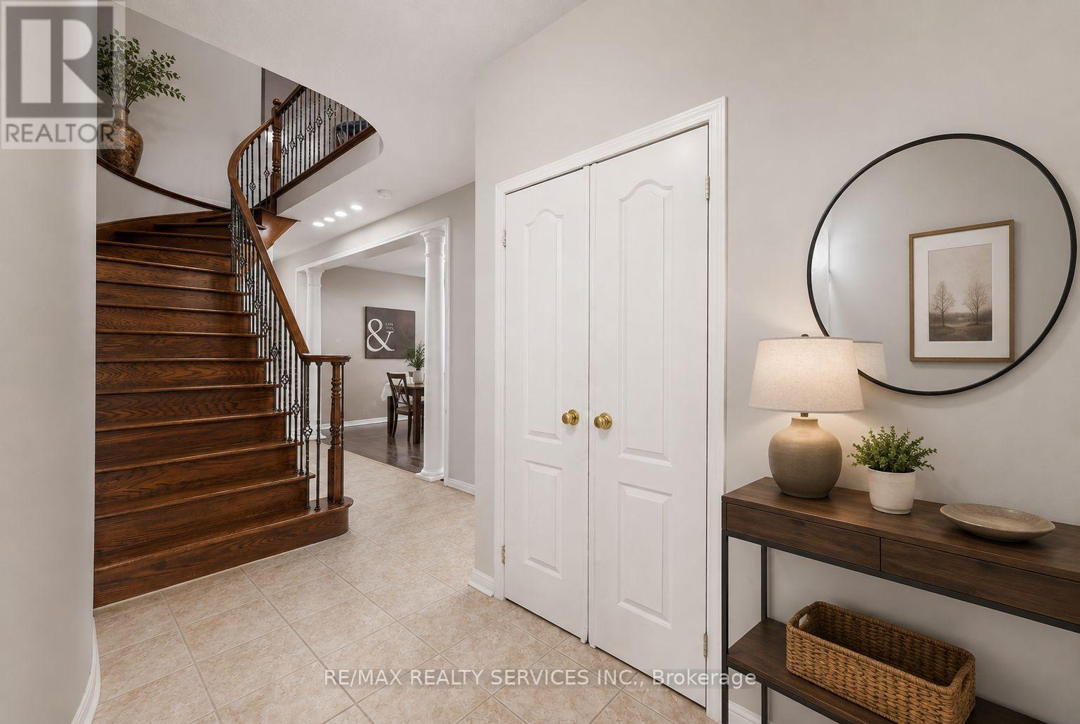 3696 Waterfall Crescent, Mississauga, ON - Indoor Photo Showing Other Room