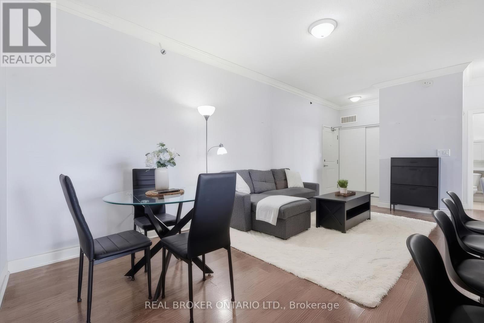 414 - 1440 Gordon Street, Guelph, ON - Indoor