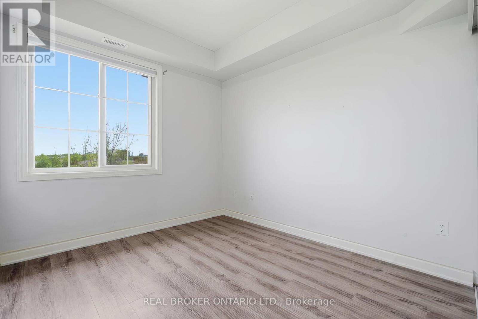 414 - 1440 Gordon Street, Guelph, ON - Indoor Photo Showing Other Room