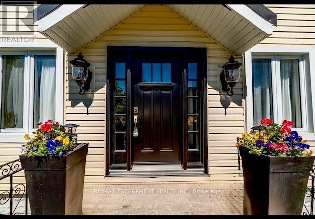 99 Argyle Street N, Haldimand, ON - Outdoor With Deck Patio Veranda With Exterior