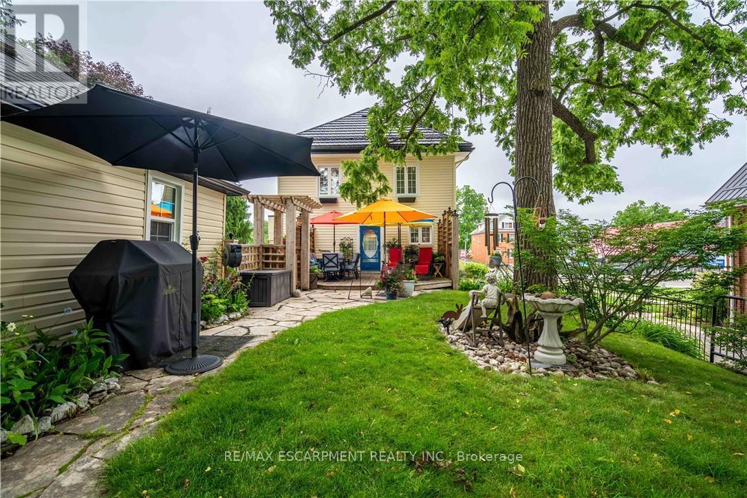 99 Argyle Street N, Haldimand, ON - Outdoor With Deck Patio Veranda
